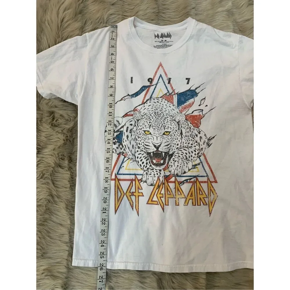 Def Leppard Band Tee  Leopard Logo M - Picture 5 of 5